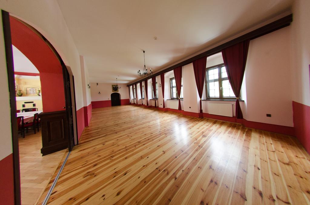 Palac Krobielowice Katy Wroclawskie Ngoại thất bức ảnh